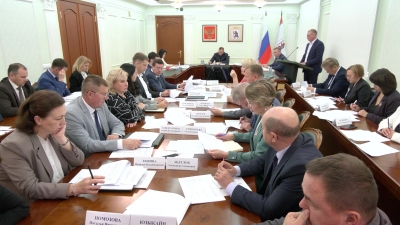 Глава Марий Эл Юрий Зайцев собрал совещание по подготовке Всероссийского съезда марийского народа