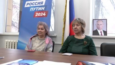 В России прошел единый день сбора подписей в поддержку выдвижения Владимира Путина