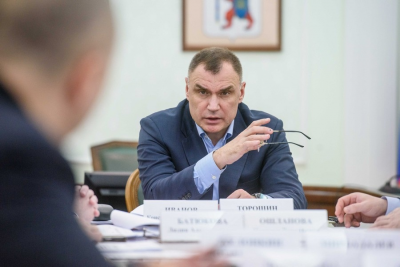 Марий Эл вуйлатыше Юрий Зайцев Йошкар-Олалан 440 ий темме пайремлан пӧлеклалтше мероприятий-влакым ямдылыме йодыш дене совещанийым эртарен