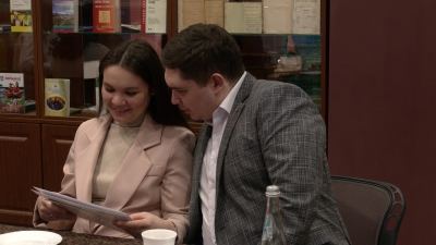 Юрий Зайцев встретился с молодыми студенческими семьями