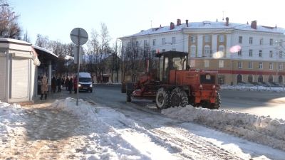 Глава Марий Эл распорядился в кратчайшие сроки расчистить от снега междворовые проезды