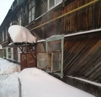 В Йошкар-Оле из горящего барака эвакуировали восьмерых жильцов