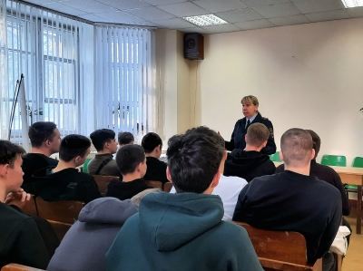 В Йошкар-Оле со старшеклассниками проводят беседы о вреде наркотиков