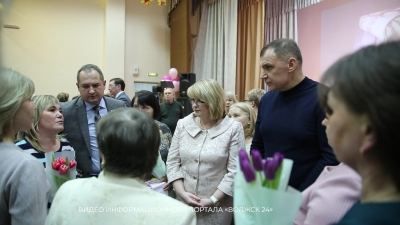 Юрий Зайцев поздравил с 8 марта жен и матерей участников СВО из Марий Эл