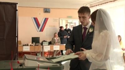 На избирательные участки в Марий Эл приходят всей семьей