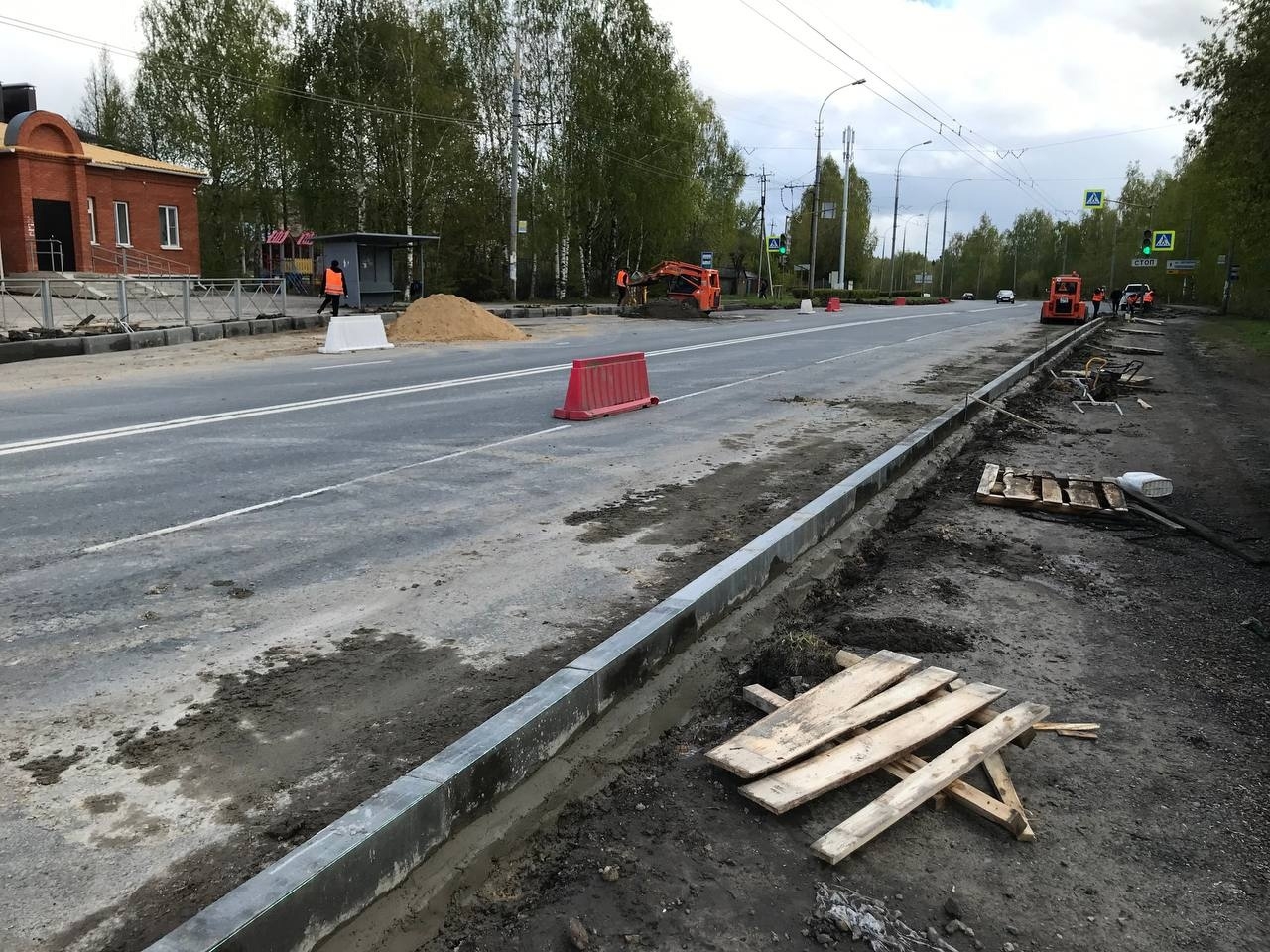 В Йошкар-Оле ремонтируют более 3 километров автодороги по улице Мира » МЭТР  - Марий Эл Телерадио