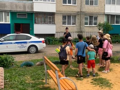 В Марий Эл автоинспекторы проводят экспресс-уроки для юных пешеходов