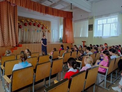 В лагерях Марий Эл школьникам рассказывают о правилах безопасного поведения летом