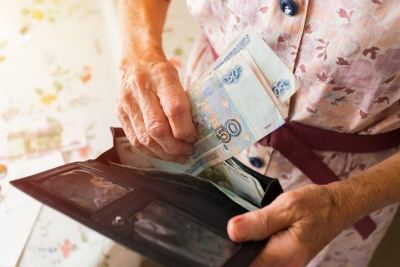 Пожилая йошкаролинка поверила, что ей звонит родственник, и лишилась крупной суммы