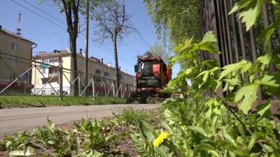 На дорогах Йошкар-Олы появилась новая уборочная техника