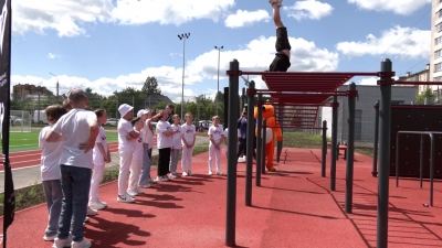 Умная спортплощадка открылась у лицея Бауманского
