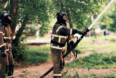 В Йошкар-Оле огнеборцы дважды тушили пожар в заброшенном здании
