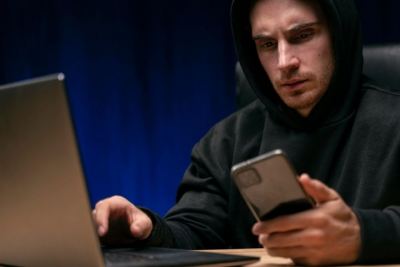 В Йошкар-Оле женщина перевела на счета мошенников более 1,5 миллионов рублей