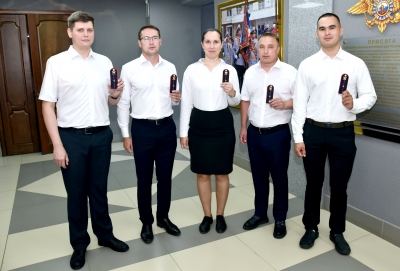 В Марий Эл вручили погоны молодым сотрудникам полиции