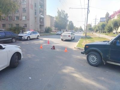 В Йошкар-Оле под колеса иномарки попала 15-летняя девочка
