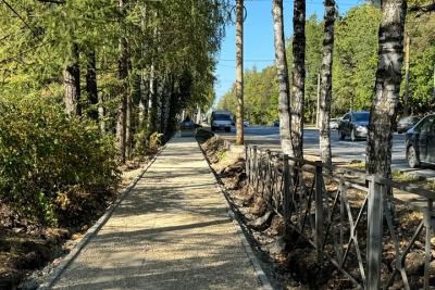 В Йошкар-Оле на улице Мира ремонтируют тротуар
