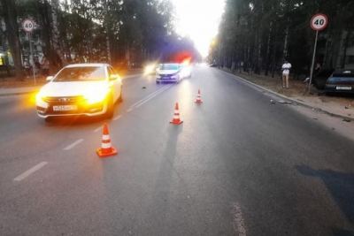 В Йошкар-Оле 22-летний молодой человек без водительских прав устроил ДТП