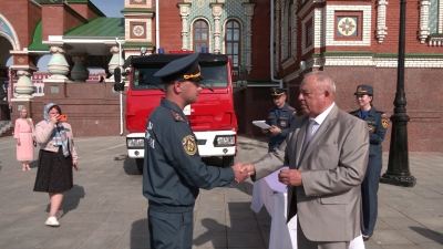 Спасателям Марий Эл вручили новую технику и награды