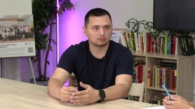 БеZ срOка даVности: Интервью с куратором проекта Евгением Грозновым