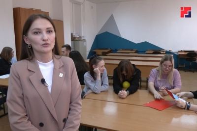 Марий Эл ТВ: Марий Эл гыч Йошкар-Оласе сервис технологий техникумын туныктышыжо Валентина Петрова 20 эн сай радамыш логалын