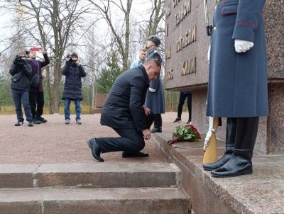 В Ленинградской области открыли памятную стелу уроженцам Марий Эл, участвовавшим в битве за Ленинград