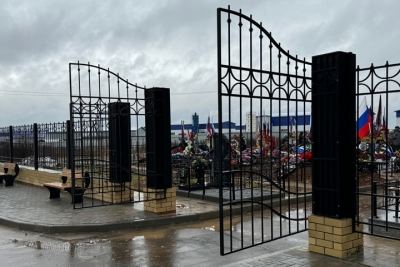 В Йошкар-Оле обустроили входную группу «Аллеи героев»