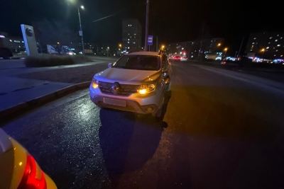 В Йошкар-Оле 11-летние школьницы попали под колеса автомобиля
