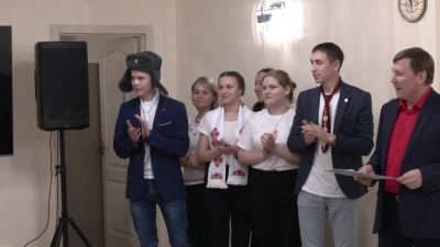 В Йошкар-Оле в 11-й раз прошел фестиваль марийских команд КВН