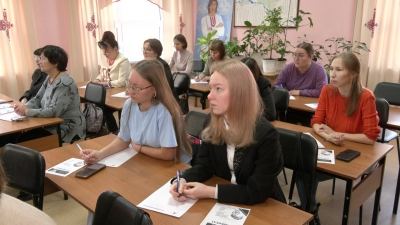 В четверг прошел всеобщий диктант на Марийском языке