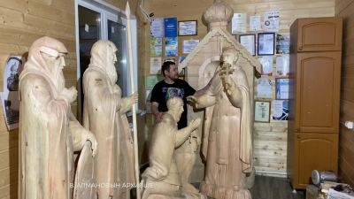 Марий Эл ТВ: Владимир Алманов у скульптур-влакым ямдыла