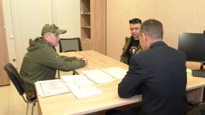 Ренат Магсумов рассказал, с какими вопросами можно обращаться в военно-социальный центр