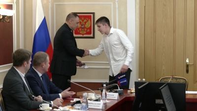 Знаки «Мастер спорта России» спортсменам вручил глава Марий Эл Юрий Зайцев