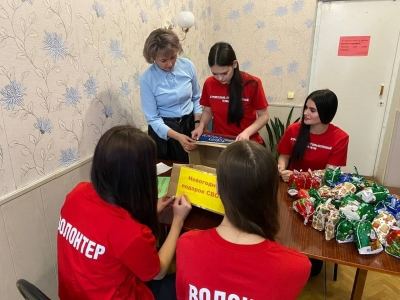 Студенты Марий Эл отправили в зону СВО 60 новогодних подарков