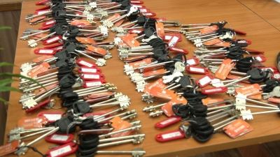 В Йошкар-Оле 100 детей-сирот получили новые квартиры