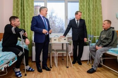 Бойцам СВО вручили подарки от главы Марий Эл