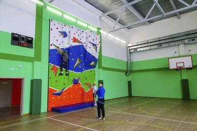 В Марий Эл открылась школа со скалодромом и центром детских инициатив