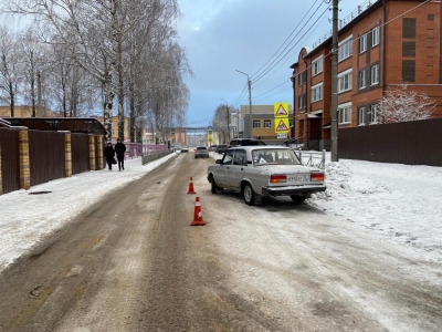 В Медведево семилетний мальчик попал под колёса автомобиля