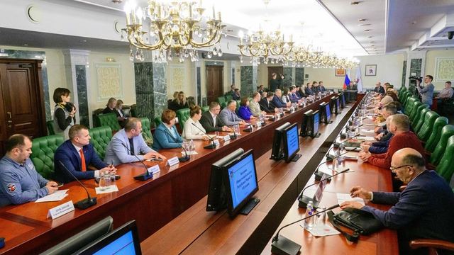 Глава Марий Эл принял участие в первом заседании Общественной палаты