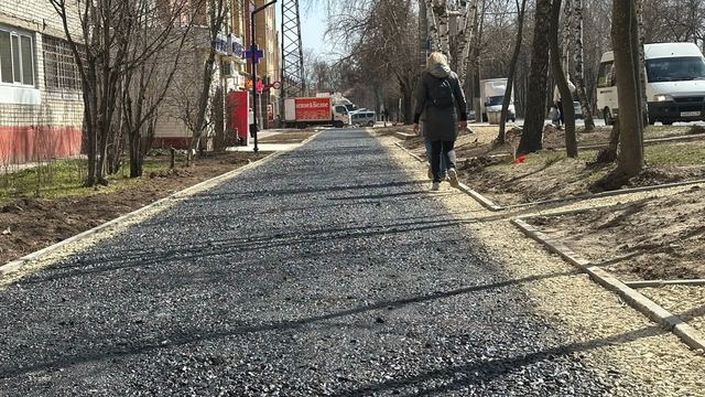 В Йошкар-Оле ремонтируют пешеходную зону по улице Строителей