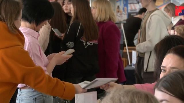 В Марий Эл состоялся региональный этап III Всероссийской ярмарки трудоустройства «Работа России»