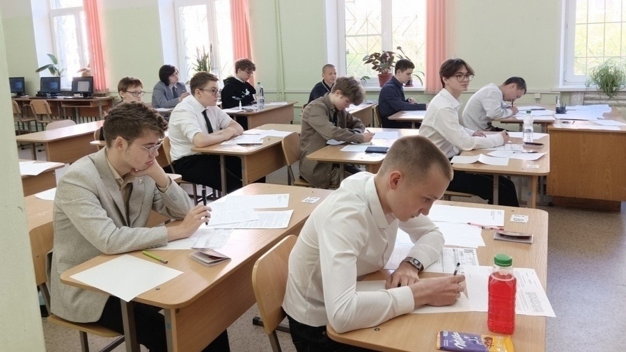 В Рособрнадзоре предупредили о мошенничестве с фейковыми ответами на ЕГЭ и ОГЭ