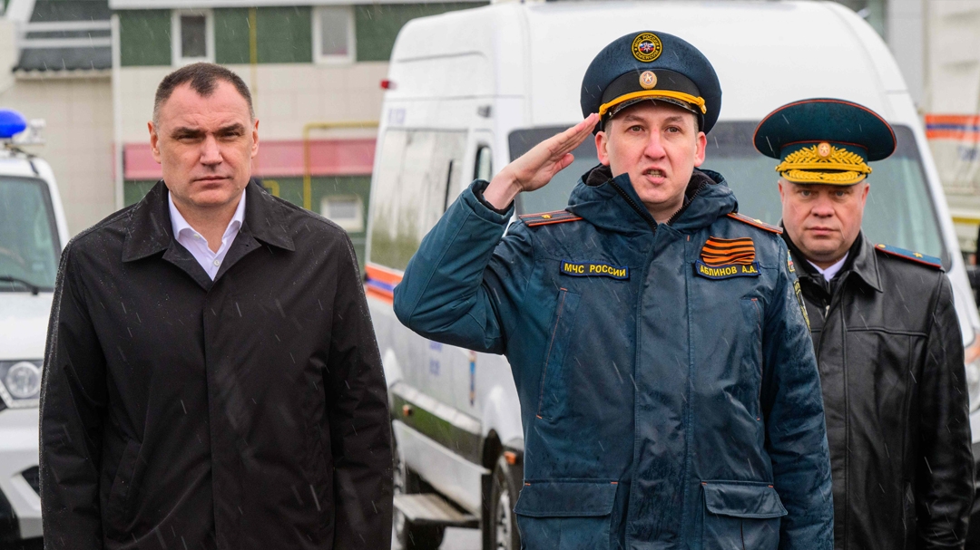 Глава Марий Эл вручил ключи от новой пожарно-спасательной техники