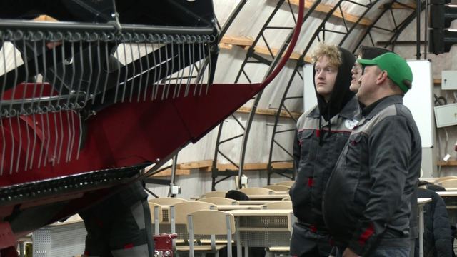 В Марий Эл студенты аграрного колледжа осваивают профессию на новейшей технике