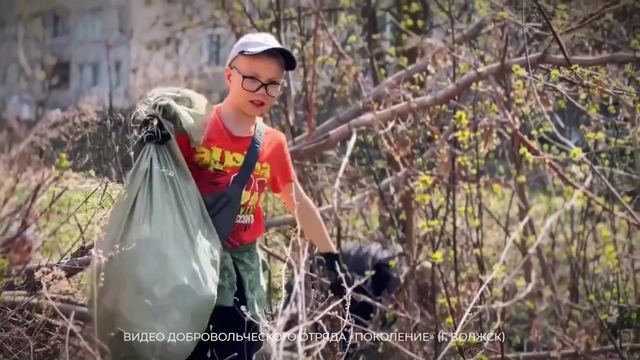 Волонтёры Марий Эл благоустраивают мемориалы