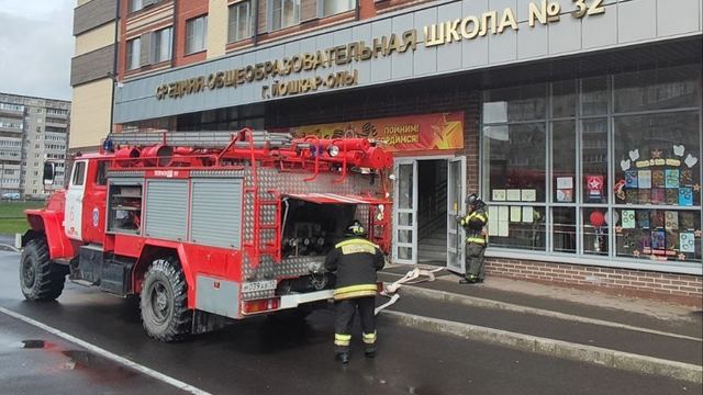 Глава Марий Эл поручил усилить безопасность в школах и детских лагерях