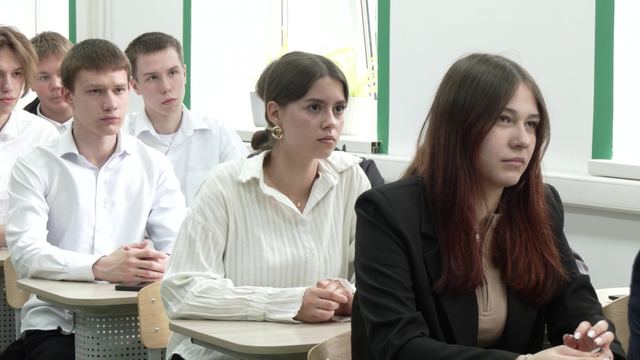 Марий Эл ТВ: Йошкар-Оласе агроклассын икымше выпускникше-влаклан сертификатым кучыктеныт
