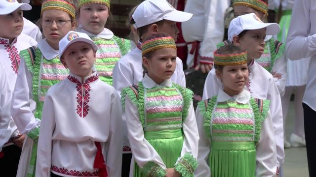Марий Эл ТВ: Йошкар-Олаште икымше гана республик кӱкшытан Йоча пеледыш пайрем эртен