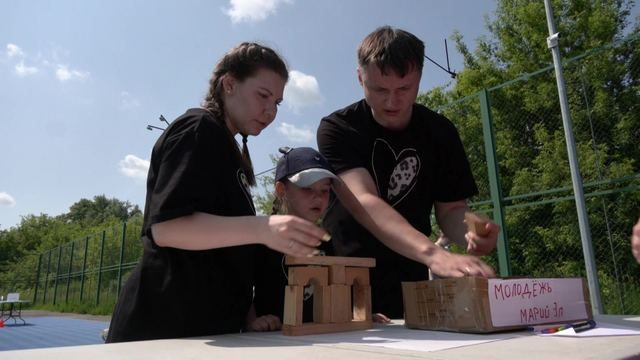 В Йошкар-Оле рабочая молодежь принимает участие в спортивных и интеллектуальных состязаниях
