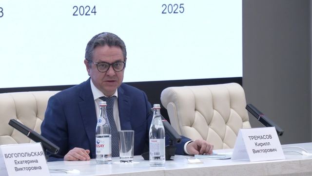 Советник председателя ЦБ РФ Кирилл Тремасов обсудил влияние ключевой ставки на ведение бизнеса в Марий Эл