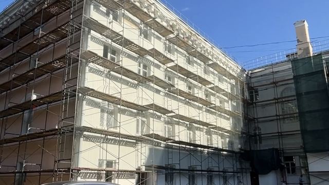 В Йошкар-Оле продолжается ремонт здания колледжа культуры и искусств имени Палантая